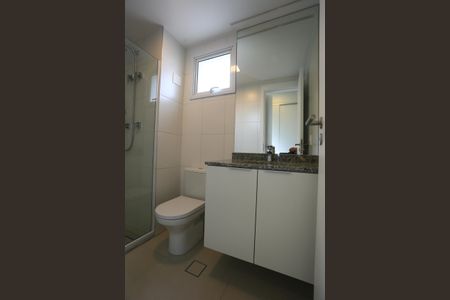 Apartamento para alugar com 120m², 2 quartos e 1 vaga Apartamento para alugar com 120m², 2 quartos e 1 vagaBanheiro da Suíte 1