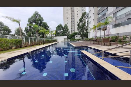 Apartamento para alugar com 120m², 2 quartos e 1 vaga Apartamento para alugar com 120m², 2 quartos e 1 vagaÁrea comum - Piscina