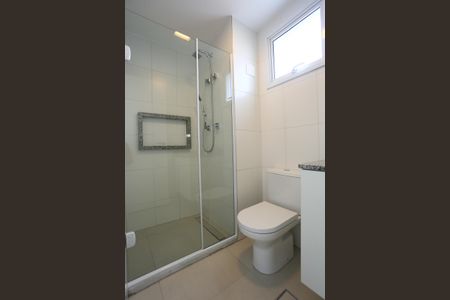 Apartamento para alugar com 120m², 2 quartos e 1 vaga Apartamento para alugar com 120m², 2 quartos e 1 vagaBanheiro da Suíte 1