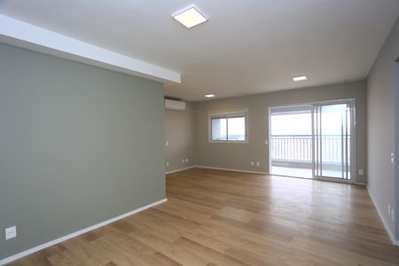 Apartamento para alugar com 120m², 2 quartos e 1 vaga Apartamento para alugar com 120m², 2 quartos e 1 vagaSala