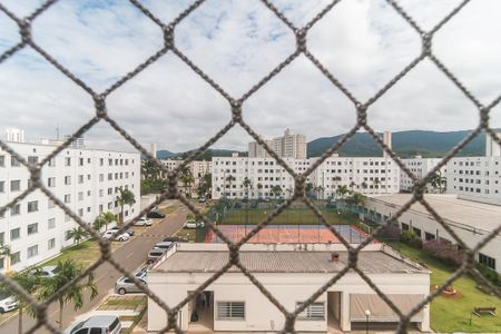 Vista da Sala de apartamento para alugar com 2 quartos, 47m² em Nova Mogilar, Mogi das Cruzes