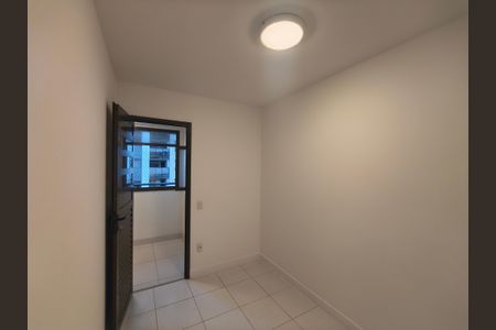 Apartamento para alugar com 135m², 3 quartos e 2 vagasQuarto de Serviço