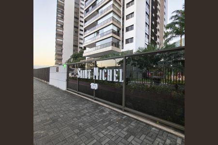 Apartamento para alugar com 135m², 3 quartos e 2 vagasFachada e portaria