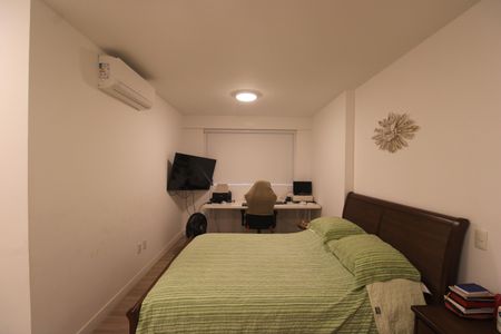 Apartamento para alugar com 135m², 3 quartos e 2 vagasSuíte