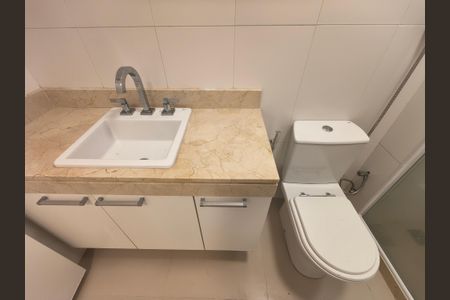 Apartamento para alugar com 135m², 3 quartos e 2 vagasBanheiro da Suíte