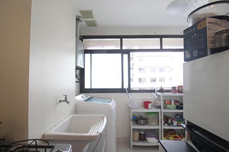 Apartamento para alugar com 135m², 3 quartos e 2 vagasÁrea de serviço
