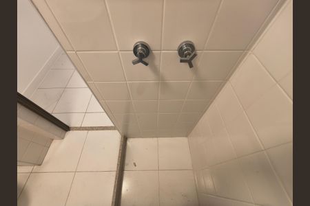 Apartamento para alugar com 135m², 3 quartos e 2 vagasBanheiro de Serviço