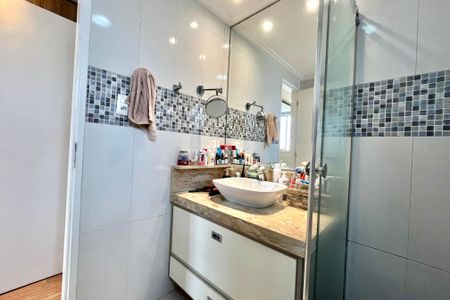 Apartamento à venda com 85m², 3 quartos e 2 vagasBanheiro da Suíte