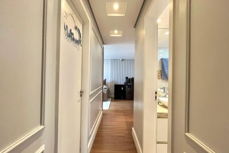 Apartamento à venda com 85m², 3 quartos e 2 vagasCorredor