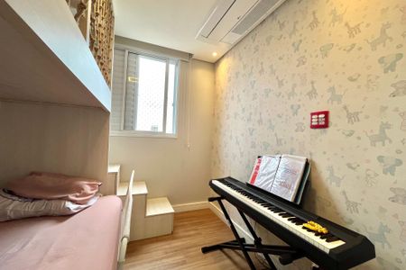 Apartamento à venda com 85m², 3 quartos e 2 vagasQuarto 2