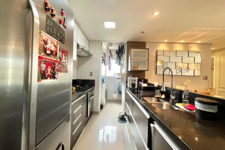 Apartamento à venda com 85m², 3 quartos e 2 vagasCozinha