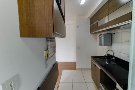 Apartamento para alugar com 57m², 2 quartos e sem vaga Apartamento para alugar com 57m², 2 quartos e sem vagaCozinha - Armários