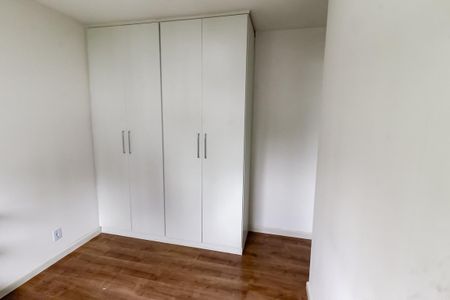 Apartamento para alugar com 57m², 2 quartos e sem vaga Apartamento para alugar com 57m², 2 quartos e sem vagaSuíte 2 - armários