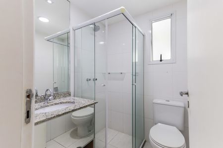 Banheiro Social de apartamento para alugar com 3 quartos, 95m² em Jardim Arpoador, São Paulo