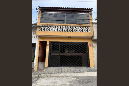 Casa para alugar com 218m², 3 quartos e 2 vagas Casa para alugar com 218m², 3 quartos e 2 vagasFachada