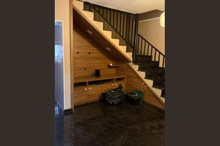 Sala de casa para alugar com 3 quartos, 218m² em Jardim Piratininga, São Paulo