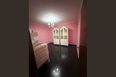 Casa para alugar com 218m², 3 quartos e 2 vagas Casa para alugar com 218m², 3 quartos e 2 vagasQuarto