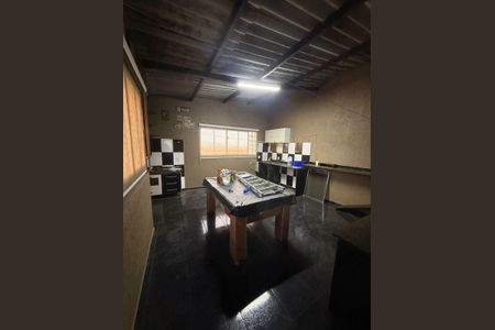 Casa para alugar com 218m², 3 quartos e 2 vagas Casa para alugar com 218m², 3 quartos e 2 vagasVaranda