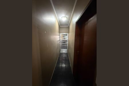 Casa para alugar com 218m², 3 quartos e 2 vagas Casa para alugar com 218m², 3 quartos e 2 vagasCorredor