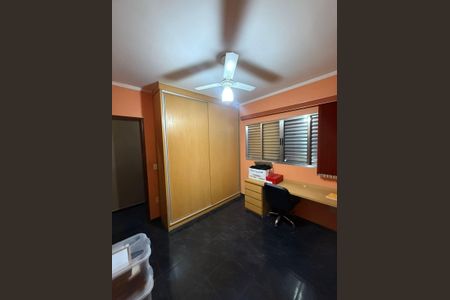 Casa para alugar com 218m², 3 quartos e 2 vagas Casa para alugar com 218m², 3 quartos e 2 vagasQuarto