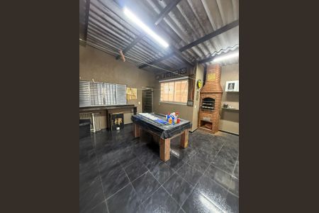 Casa para alugar com 218m², 3 quartos e 2 vagas Casa para alugar com 218m², 3 quartos e 2 vagasVaranda