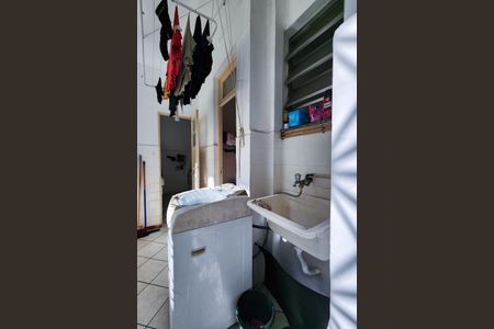 Apartamento para alugar com 100m², 3 quartos e sem vaga Apartamento para alugar com 100m², 3 quartos e sem vagaÁrea de Serviço