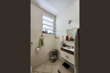 Apartamento para alugar com 100m², 3 quartos e sem vaga Apartamento para alugar com 100m², 3 quartos e sem vagaBanheiro