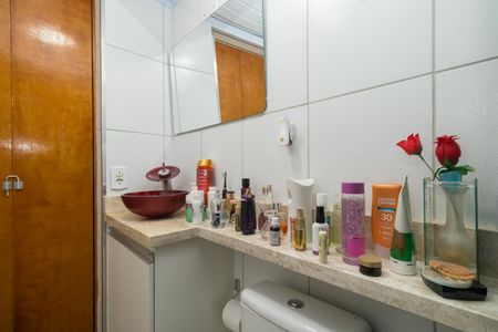 Apartamento para alugar com 45m², 2 quartos e 1 vaga Apartamento para alugar com 45m², 2 quartos e 1 vagaBanheiro