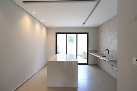 Casa à venda com 150m², 4 quartos e 2 vagasCozinha