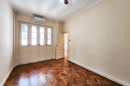 Quarto 1 de apartamento para alugar com 2 quartos, 82m² em Vila Isabel, Rio de Janeiro