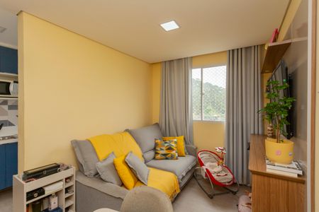 Sala de apartamento para alugar com 2 quartos, 44m² em Usina Piratininga, São Paulo