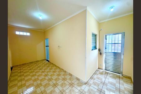 Sala de casa para alugar com 2 quartos, 78m² em Parque Residencial Bambi, Guarulhos