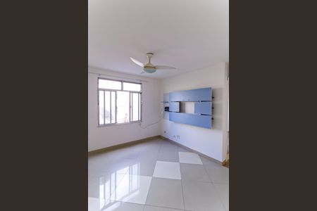 Apartamento à venda com 57m², 2 quartos e 1 vagaSala