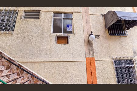 Apartamento à venda com 57m², 2 quartos e 1 vagaFachada do bloco com placa