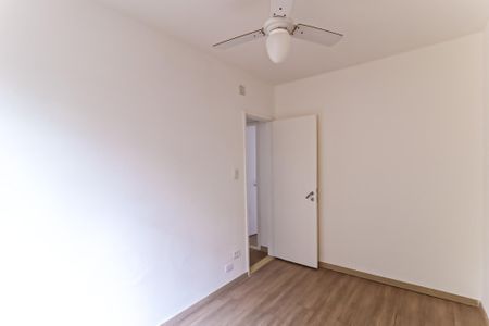 Apartamento à venda com 57m², 2 quartos e 1 vagaQuarto 2