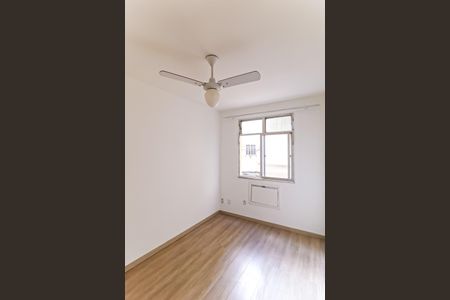 Apartamento à venda com 57m², 2 quartos e 1 vagaQuarto 2