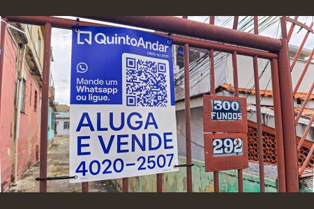 Casa de condomínio à venda com 55m², 2 quartos e sem vaga Casa de condomínio à venda com 55m², 2 quartos e sem vagaFachada entrada com placa