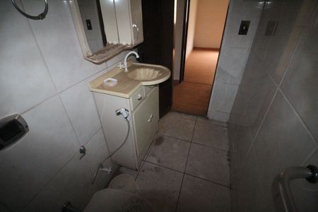 Casa à venda com 360m², 2 quartos e 2 vagasBanheiro