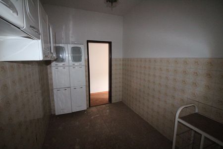 Casa à venda com 360m², 2 quartos e 2 vagasCozinha