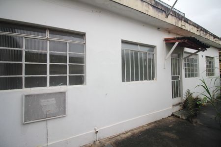 Casa à venda com 360m², 2 quartos e 2 vagasBarracão dos Fundos 1
