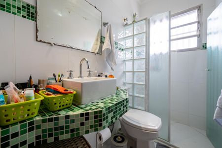 Casa à venda com 177m², 3 quartos e 2 vagas Casa à venda com 177m², 3 quartos e 2 vagasBanheiro da Suíte 2