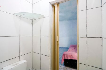 Banheiro de casa para alugar com 1 quarto, 50m² em Jardim Cerqueira Leite, Mauá