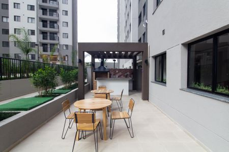 Apartamento para alugar com 46m², 2 quartos e sem vagaÁrea comum - Churrasqueira