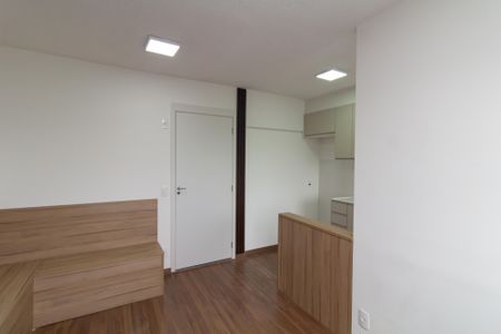 Sala de apartamento para alugar com 2 quartos, 39m² em Vila Campanela, São Paulo