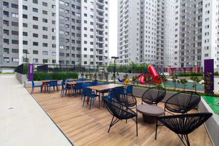 Apartamento para alugar com 46m², 2 quartos e sem vagaÁrea comum