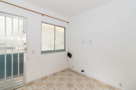 Sala de apartamento para alugar com 1 quarto, 29m² em Bangu, Rio de Janeiro