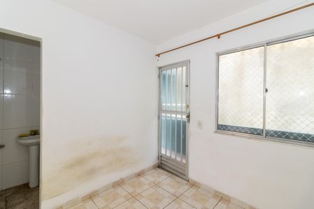 Sala de apartamento para alugar com 1 quarto, 29m² em Bangu, Rio de Janeiro