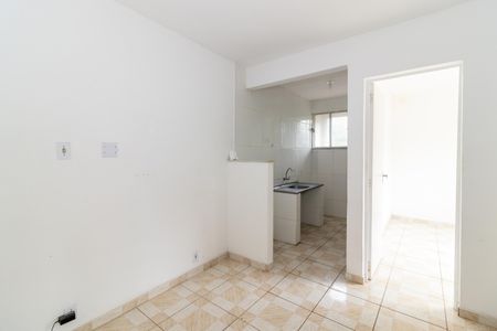 Sala de apartamento para alugar com 1 quarto, 29m² em Bangu, Rio de Janeiro