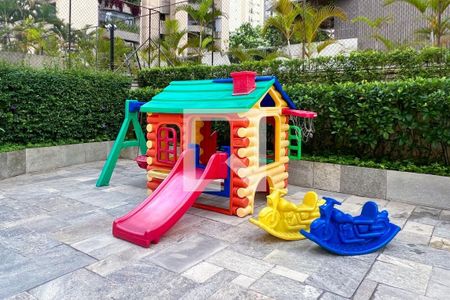 Apartamento para alugar com 34m², 1 quarto e 1 vaga Apartamento para alugar com 34m², 1 quarto e 1 vagaÁrea comum - Playground