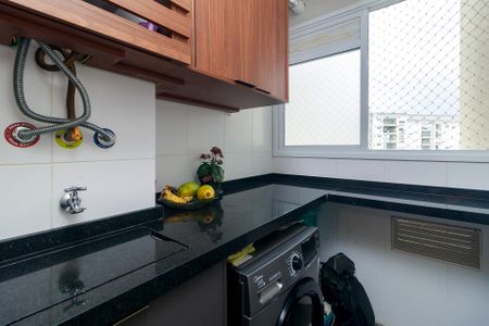 Apartamento à venda com 83m², 3 quartos e 2 vagasÁrea de Serviço